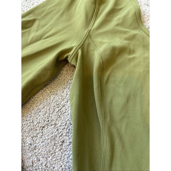 NWOT LULULEMON align long sleeve green Sz 4, $78 D8 - Picture 4 of 5